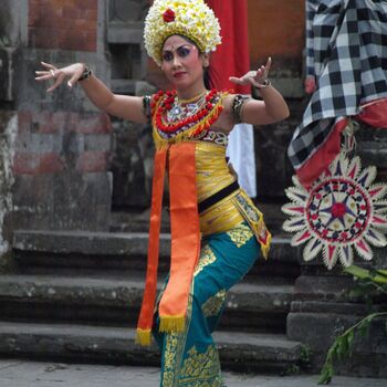 BALI DANCER